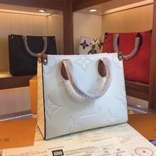 LV（ルイヴィトン）ONTHEGO ミディアムハンドバッグ