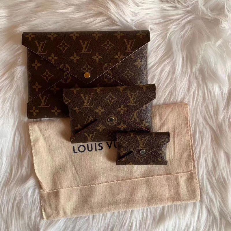 LV（ルイヴィトン） 新しいスリーインワンエンベロープバッグクラッチ