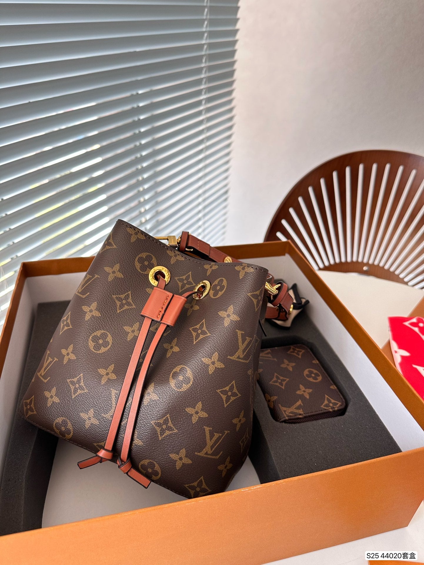 LV バケットボックスバッグ