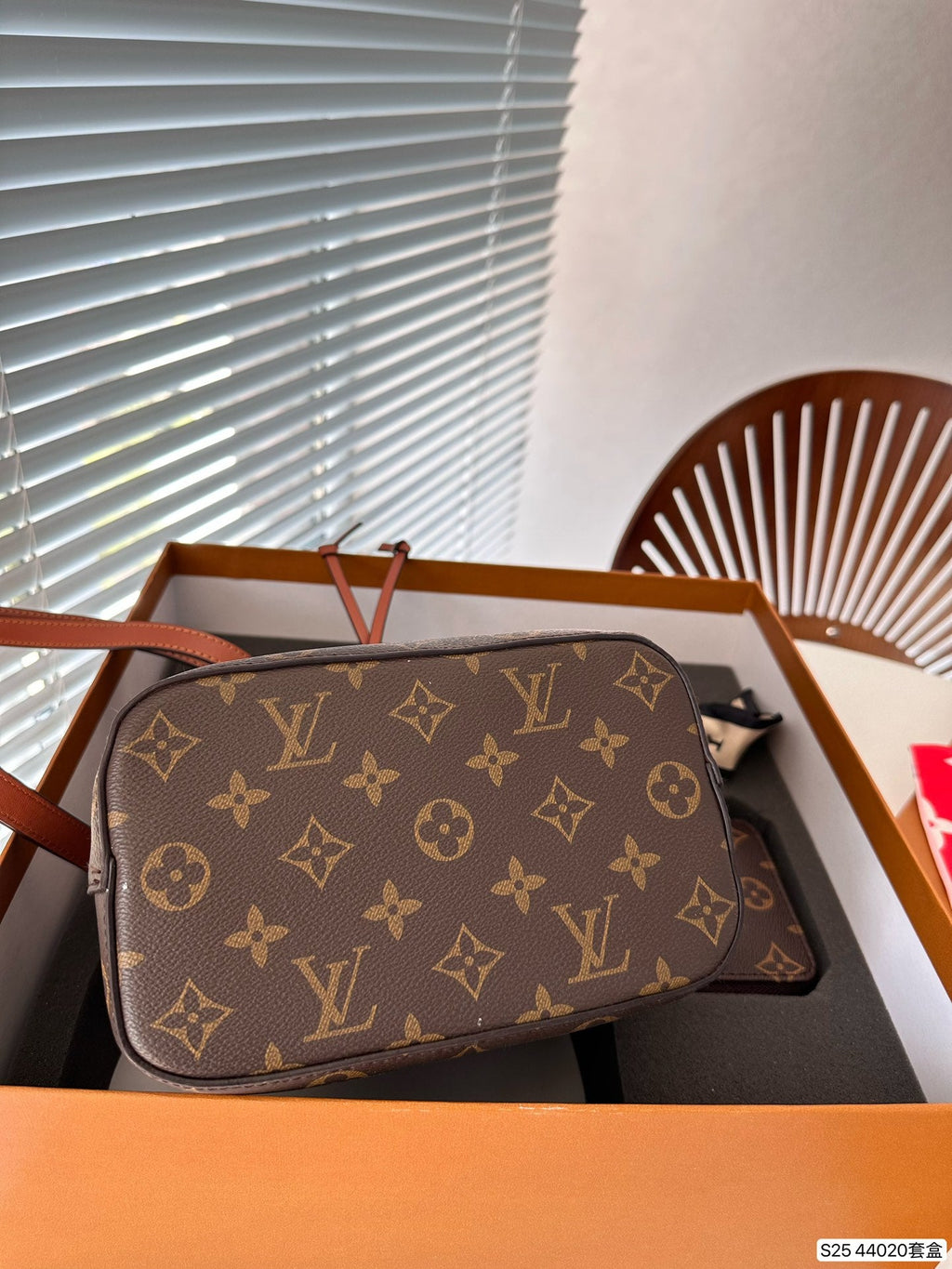 LV バケットボックスバッグ