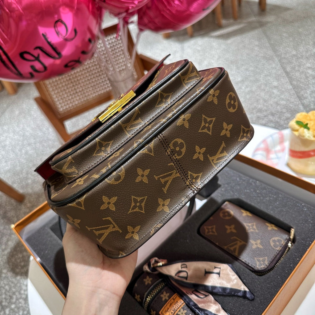 Lv Passy メッセンジャーバッグ