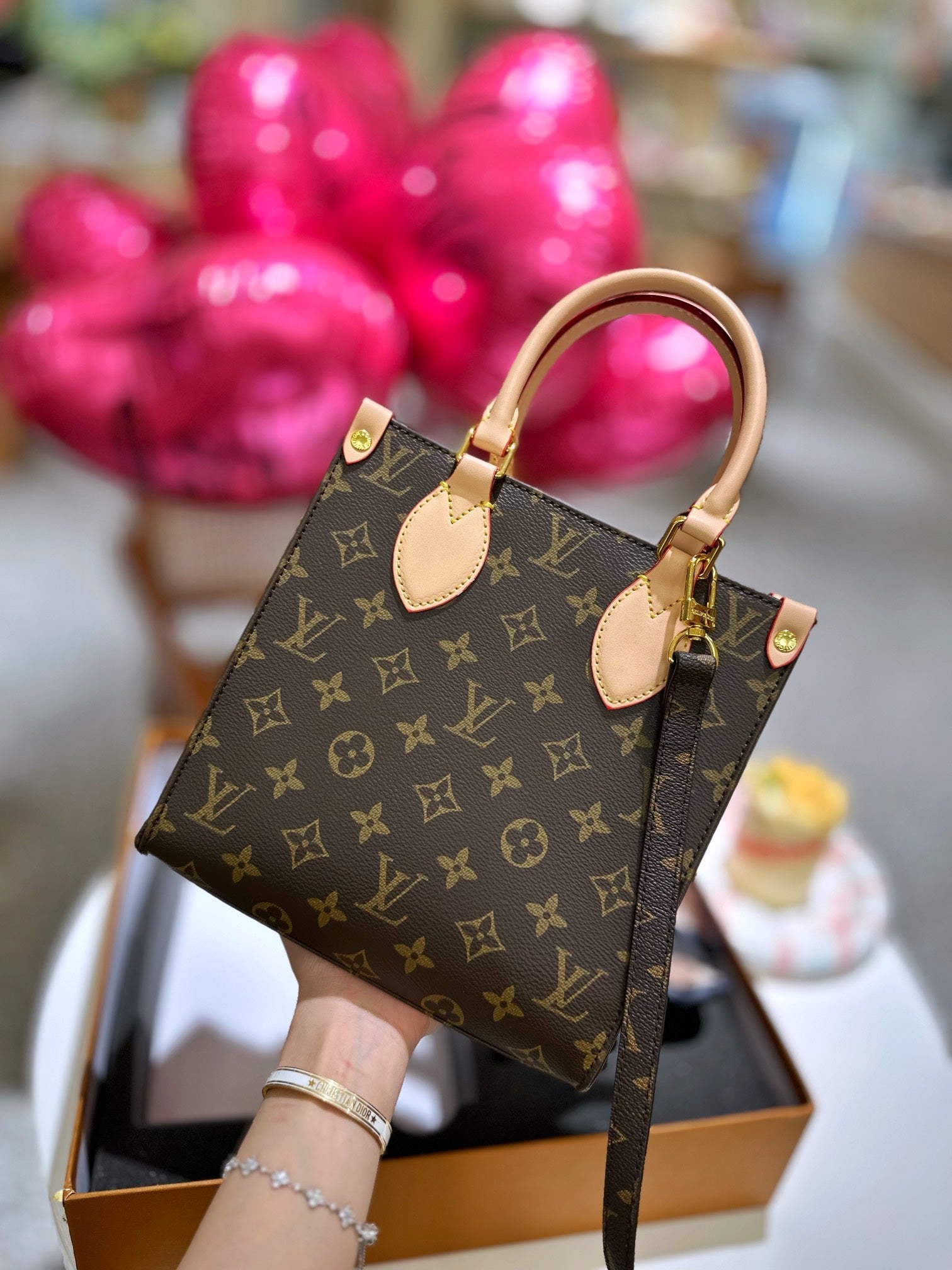 LV 中古 トートバッグ ショルダー＆クロスボディスタイル