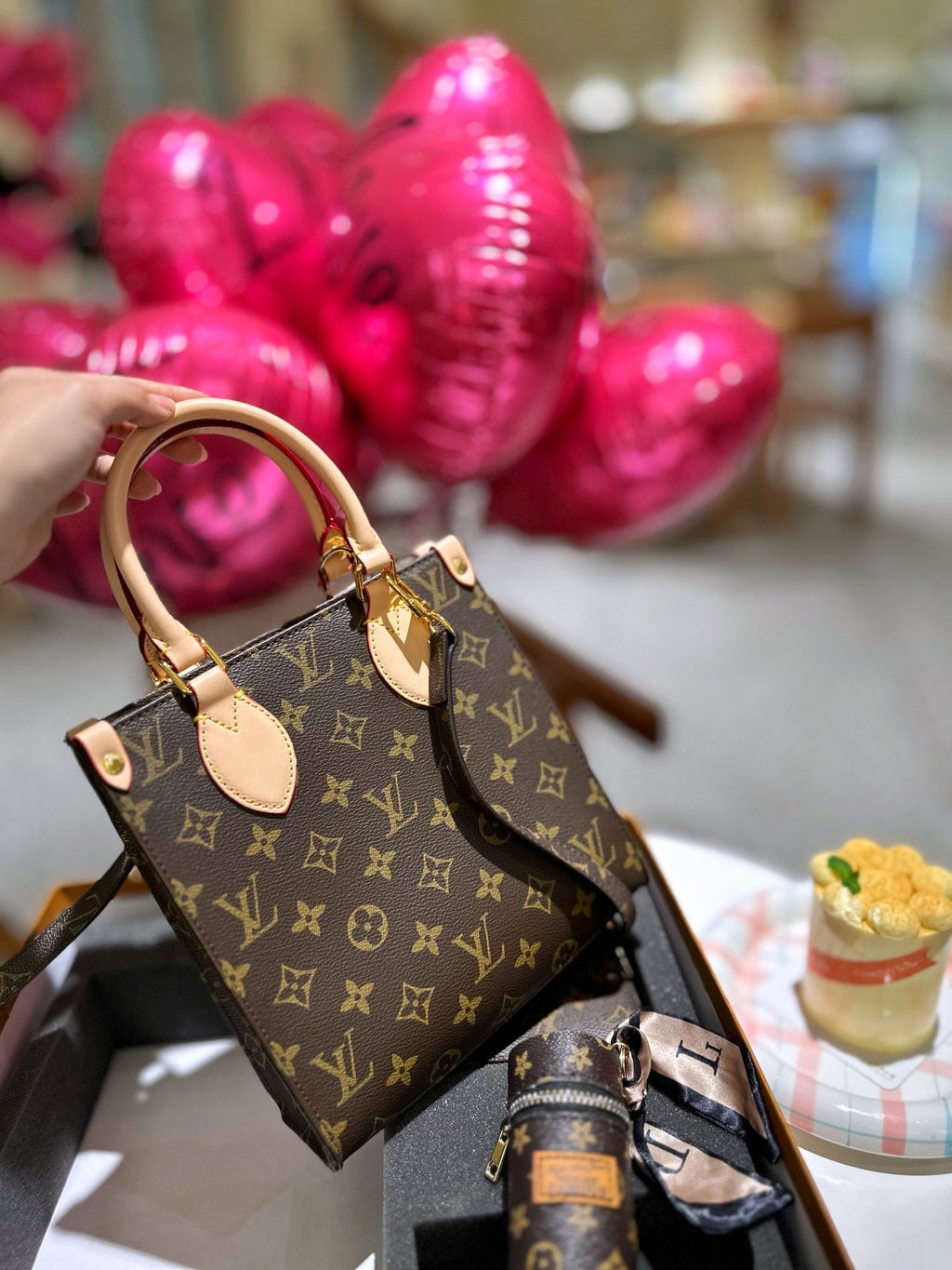LV 中古 トートバッグ ショルダー＆クロスボディスタイル