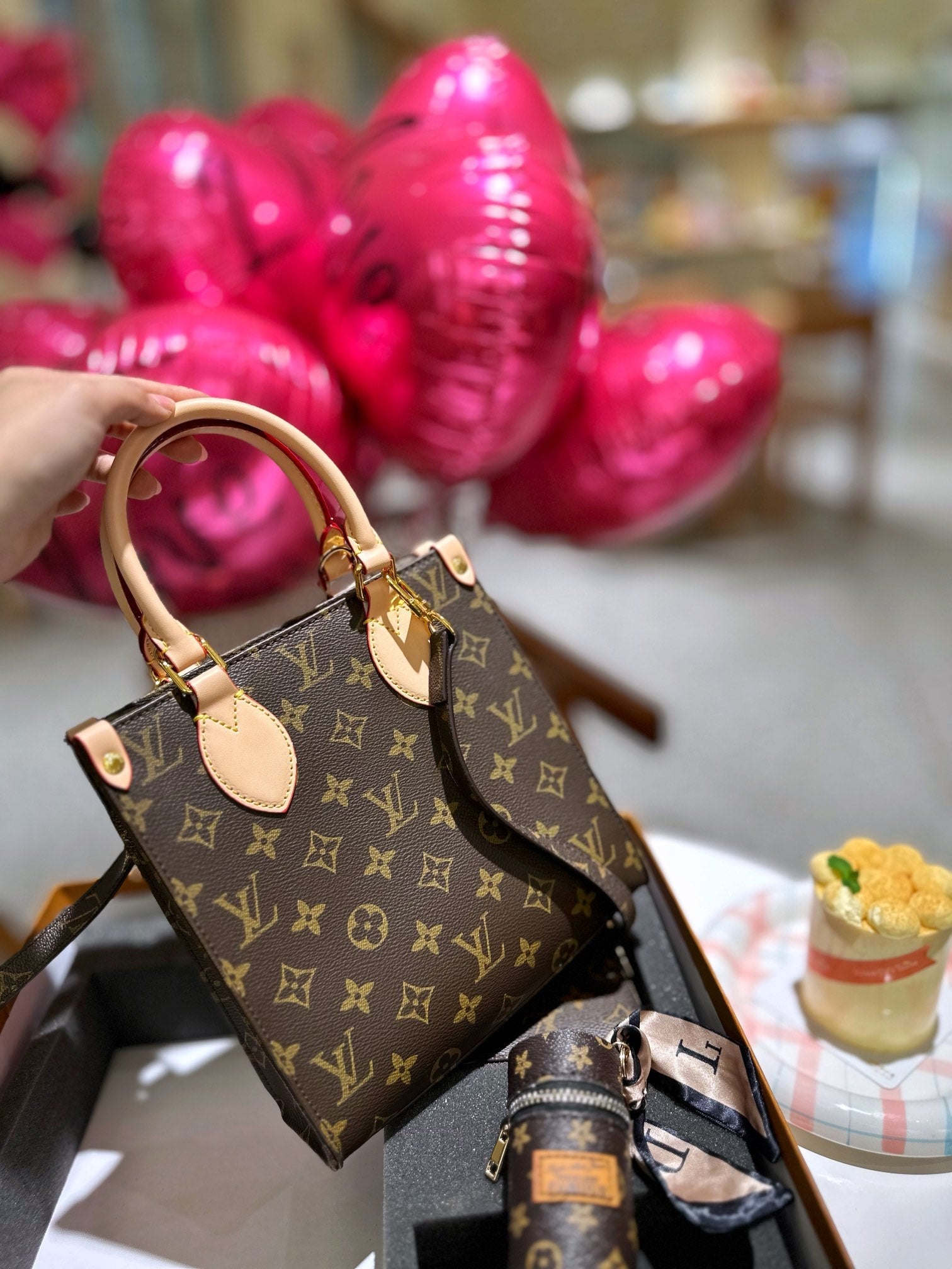 LV 中古 トートバッグ ショルダー＆クロスボディスタイル