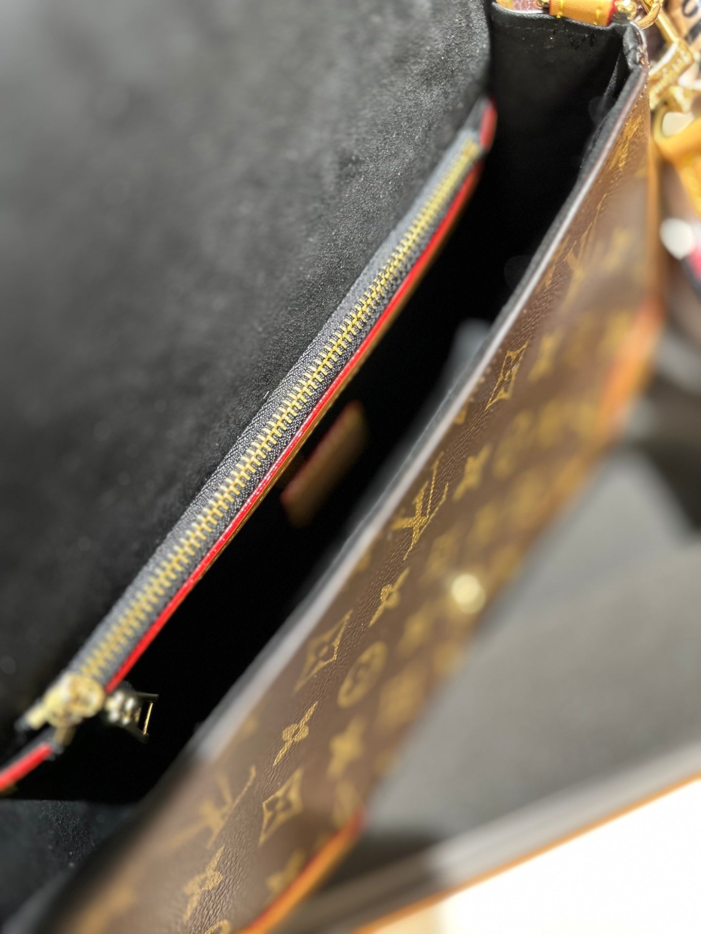 LV ダイアン フラップ ハンドバッグ
