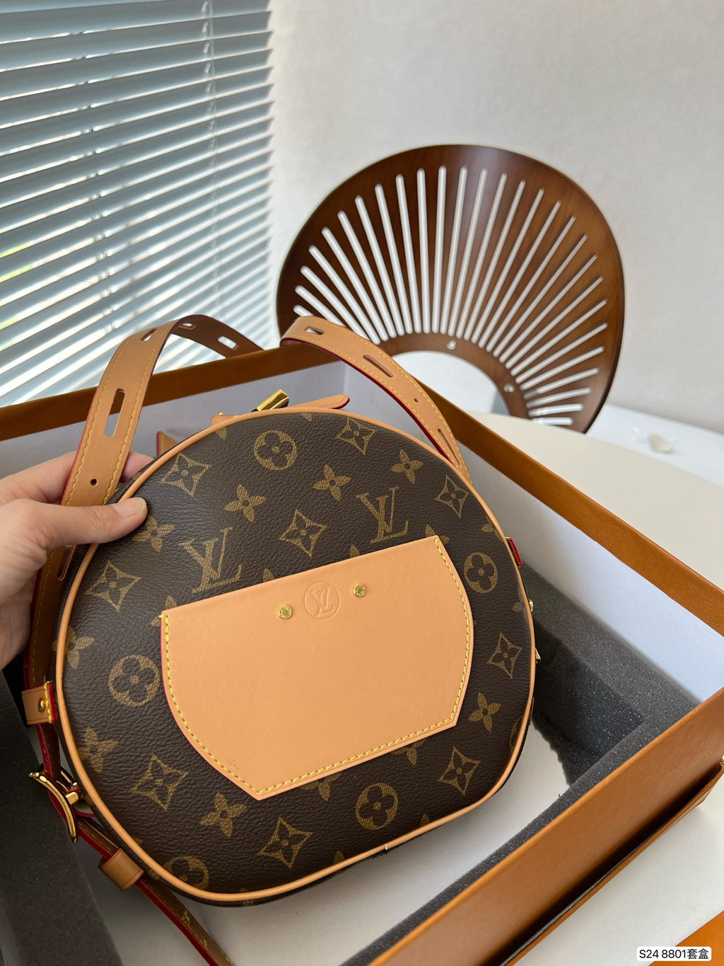 LV ボックスバッグ ラウンドケーキバッグ