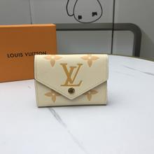 LV（ルイヴィトン）VICTORINEウォレット