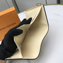LV（ルイヴィトン）VICTORINEウォレット