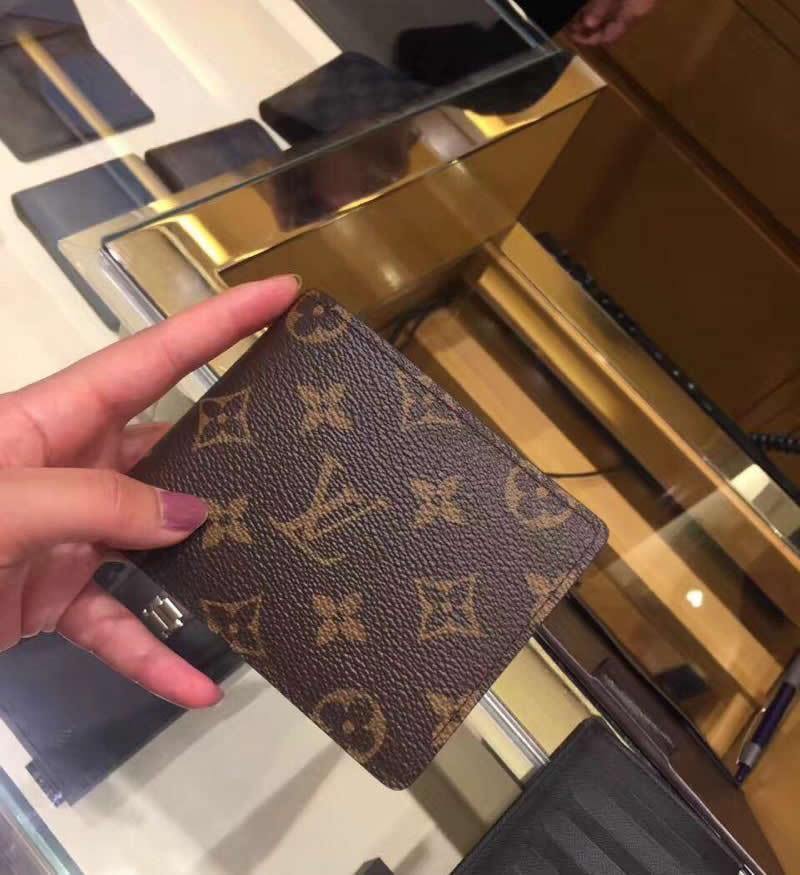Louis Vuitton★ ルイヴィトン 折りたたみ財布