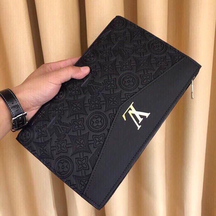 LOUIS VUITTON（ルイヴィトン）クラッチバッグ 29x19cm