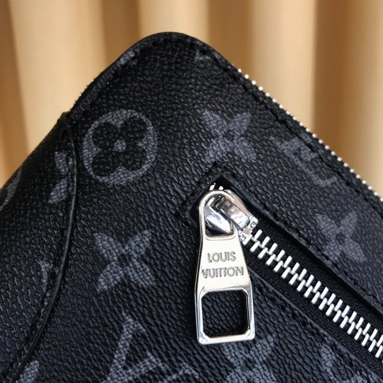 LOUIS VUITTON（ルイヴィトン）クラッチバッグ 28x19x3cm