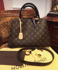 LV（ルイヴィトン）  MONTAIGNEミディアムハンドバッグ M41056