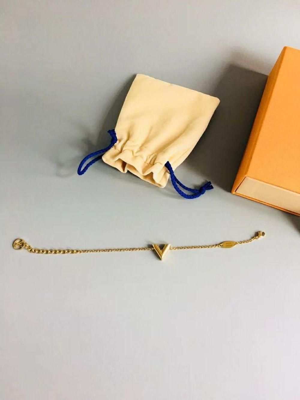 LV（ルイ・ヴィトン）ESSENTIAL V、新しいレディースネックレス/ブレスレット