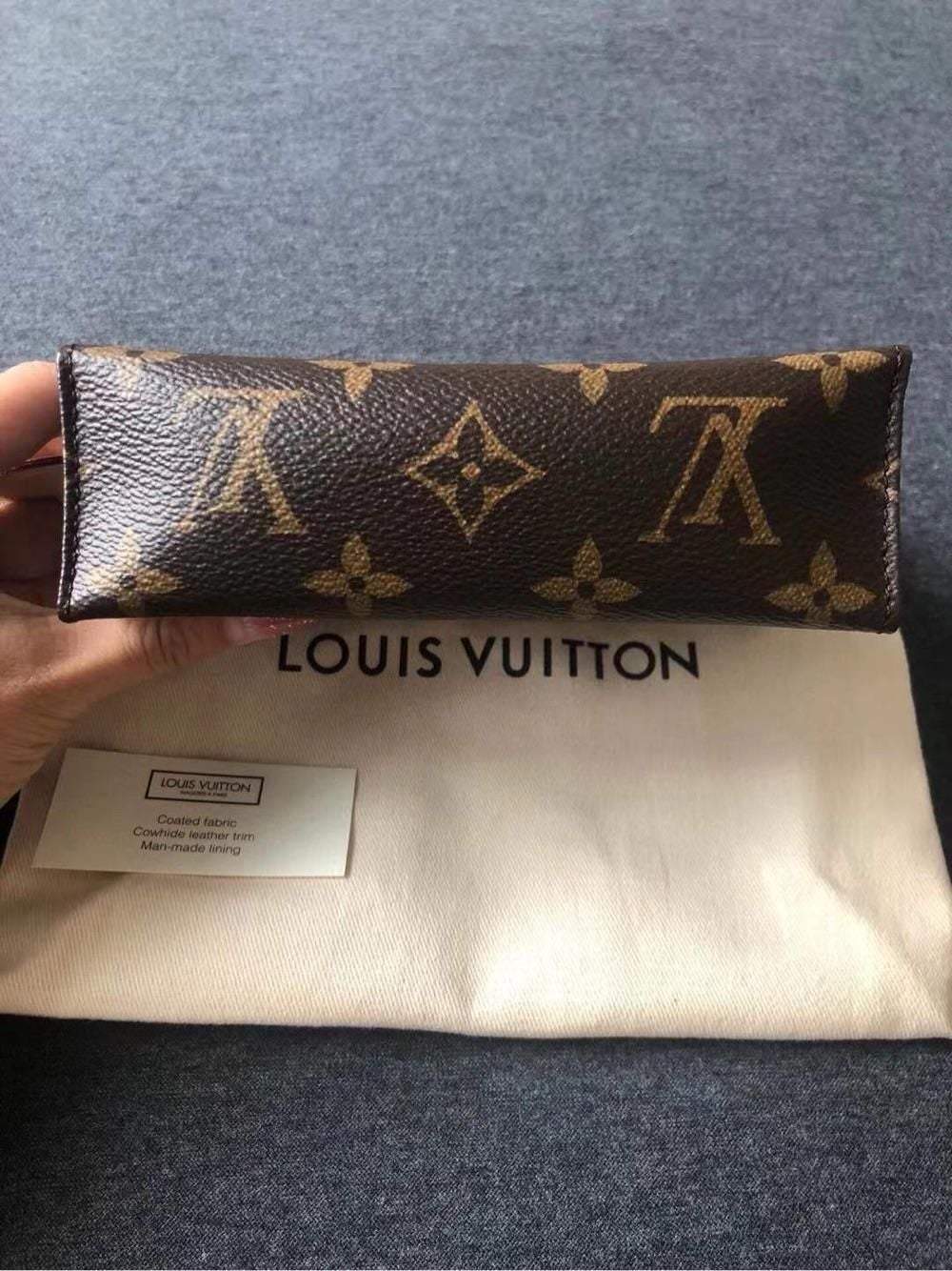 LV（ルイヴィトン） クラシックスタイル爆発スタイルウォッシュバッグ、ハンドバッグ15/19/26老眼男性と女性の同じスタイル