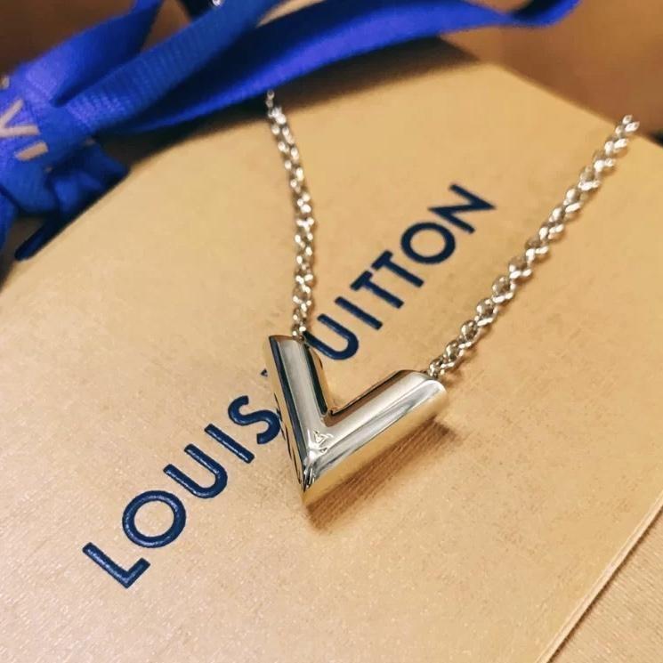 LV（ルイ・ヴィトン）ESSENTIAL V、新しいレディースネックレス/ブレスレット