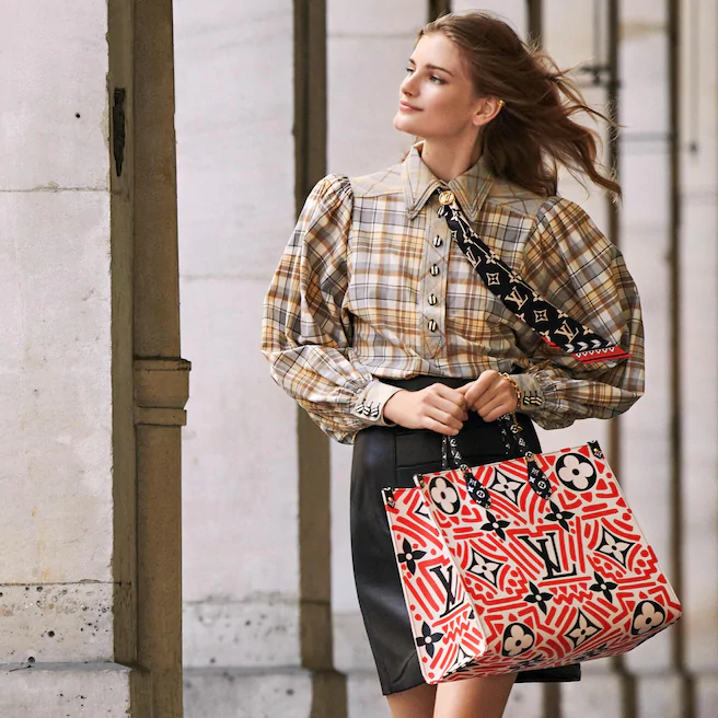 LV CRAFTY ONTHEGO GMグラフィティ風プリントトートバッグ